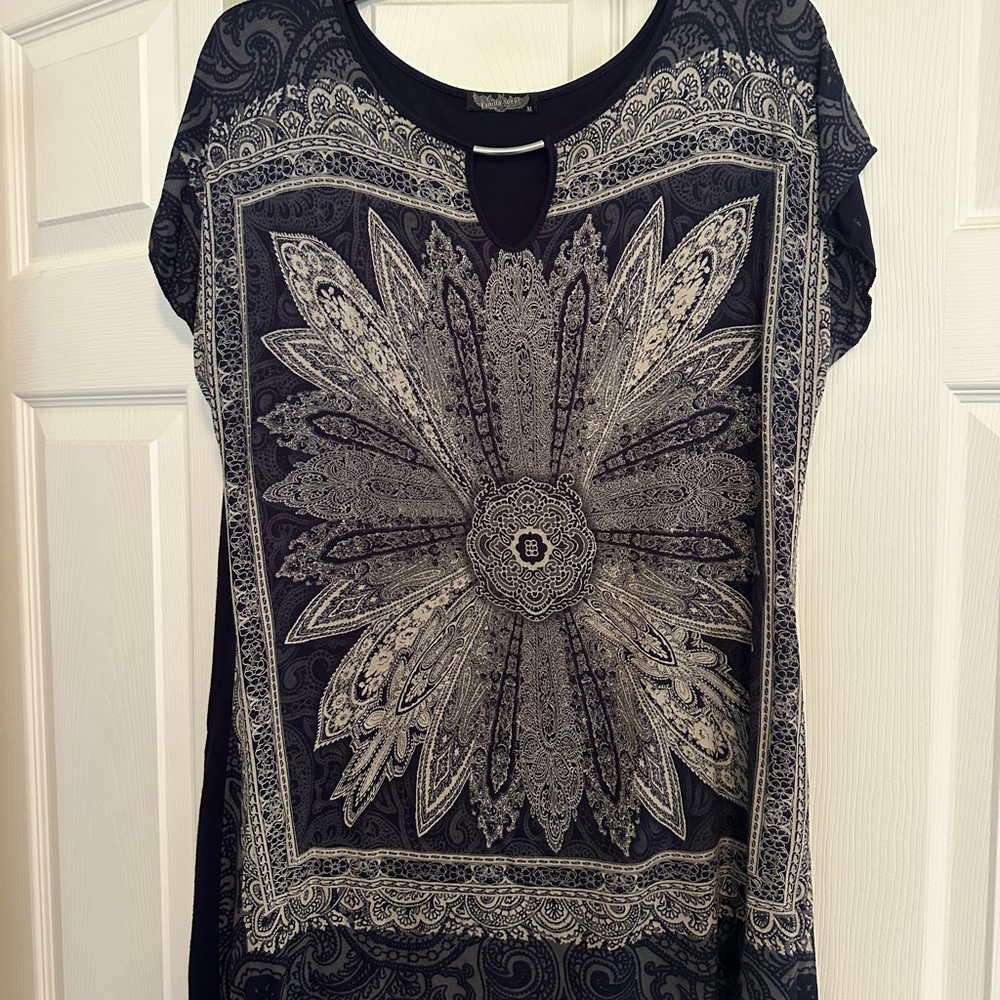 Vanilla Sugar Black and Gray Graphic Tunic Short Sleeve Relaxed Fit